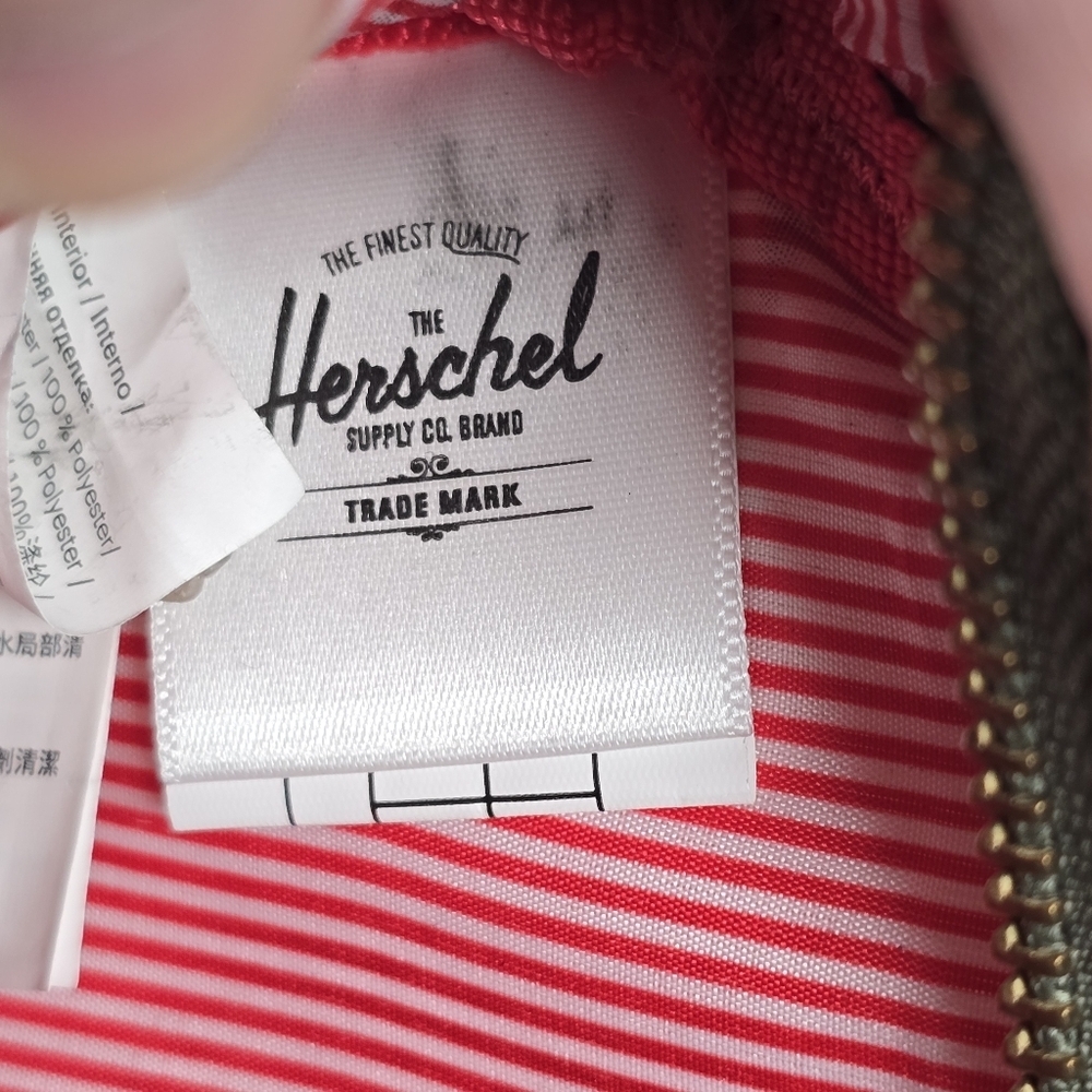 NWOT Herschel Supply Co. Fifteen Belt Bag  Woodland Camo White Dot Fanny Pack - Picture 6 of 8